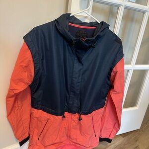 Under Armour Women's GORE WINDSTOPPER Rain Cape Jacket